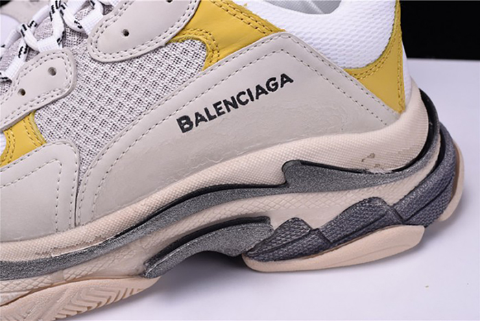 Ba*len*cia*ga 17fw triple s mens  483523-w06e3-7073